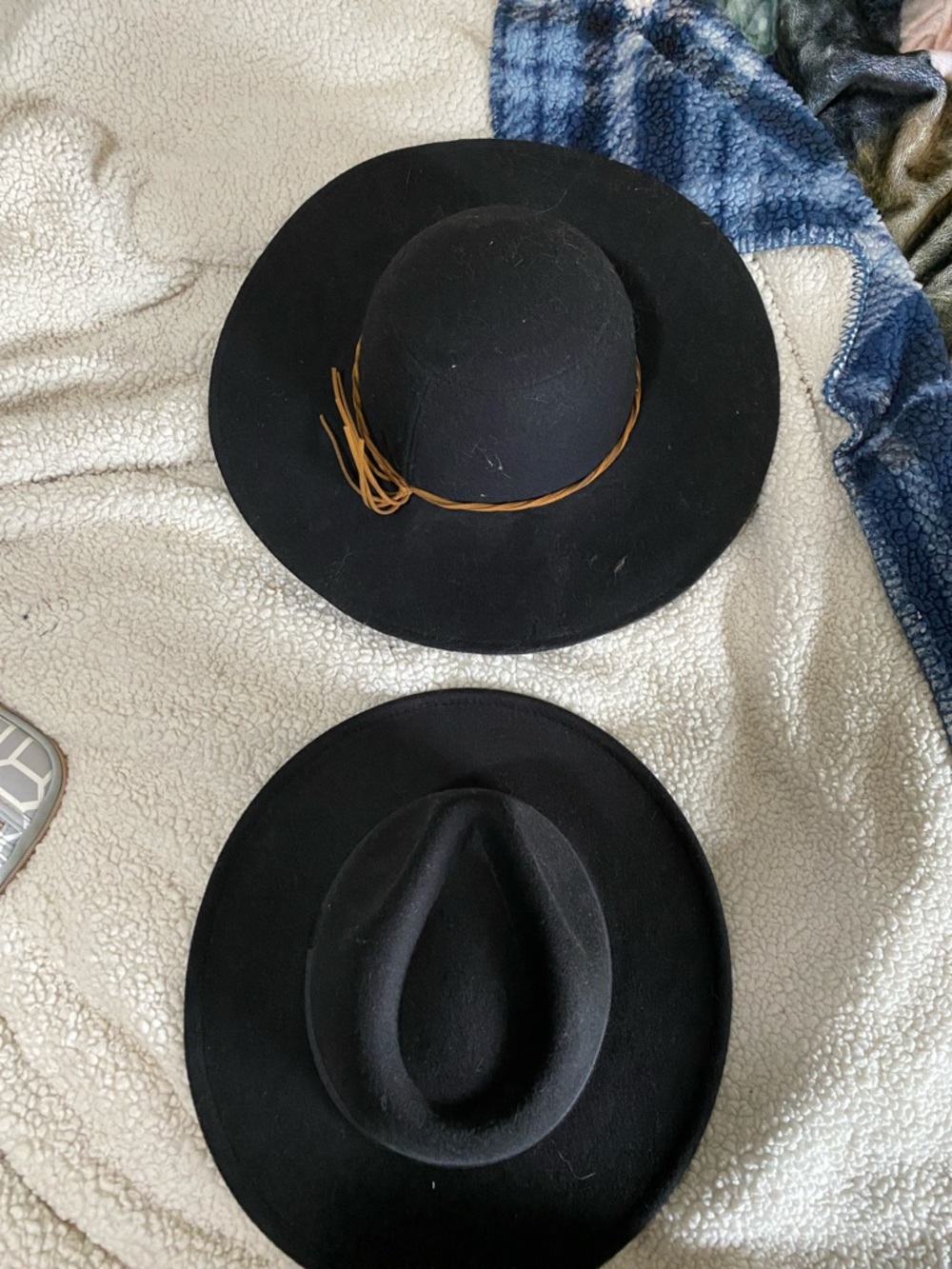 Black Wide Brim Felt Hat with Tan Band